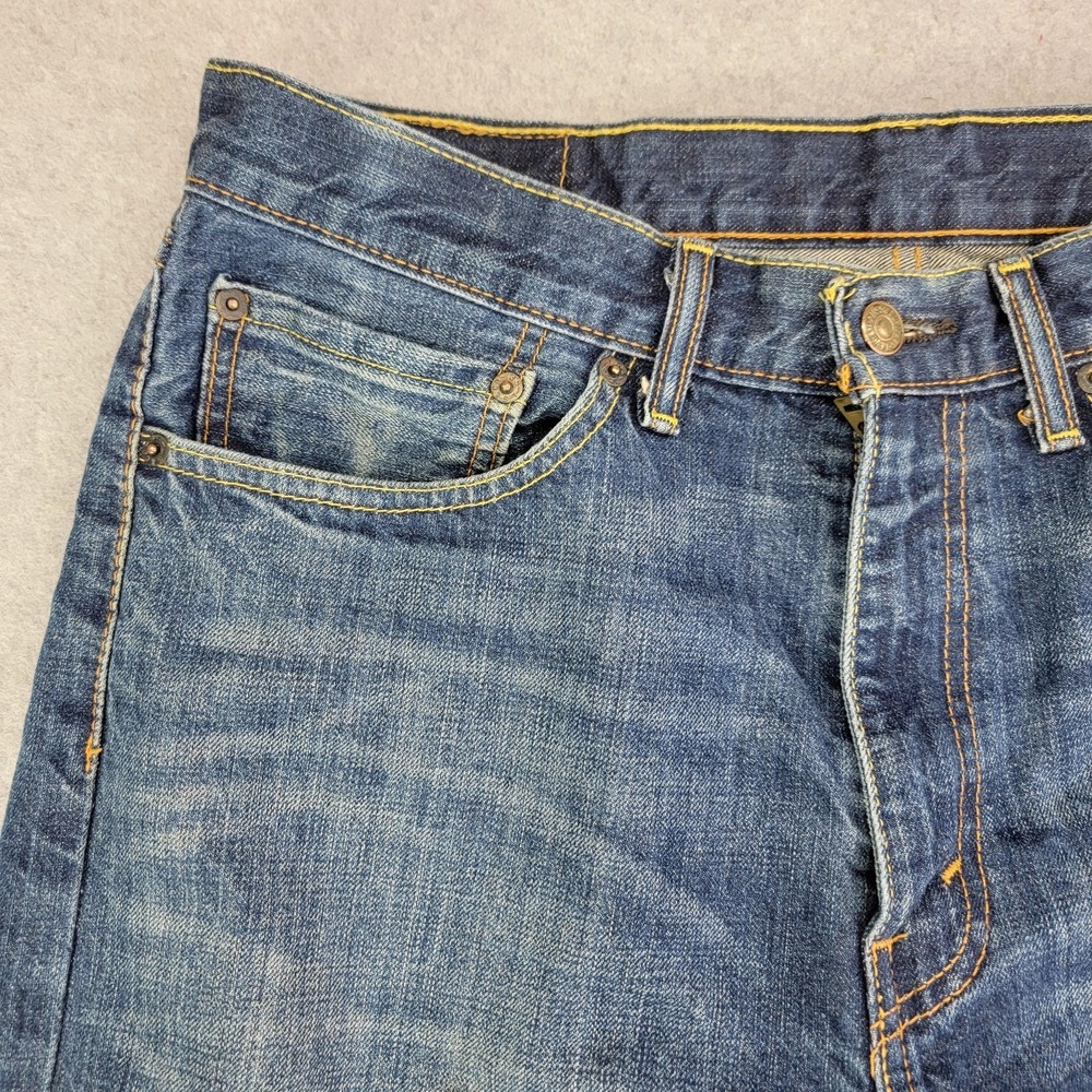 Levis 505 Jeans Mens 34x32 Blue Regular Straight Medium Wash Distressed Denim - Picture 3 of 16